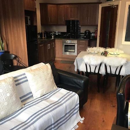 Centre Of Dingle Town - Luxury Holiday Apartment 外观 照片
