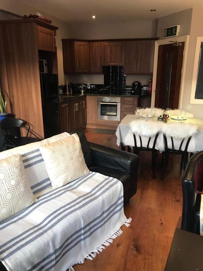 Centre Of Dingle Town - Luxury Holiday Apartment 外观 照片
