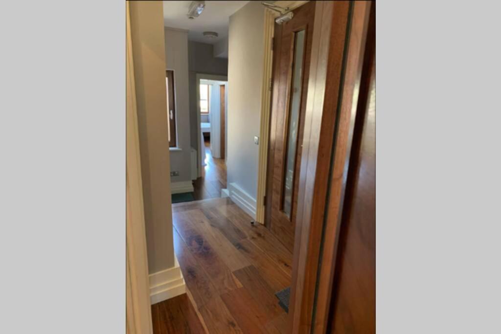 Centre Of Dingle Town - Luxury Holiday Apartment 外观 照片